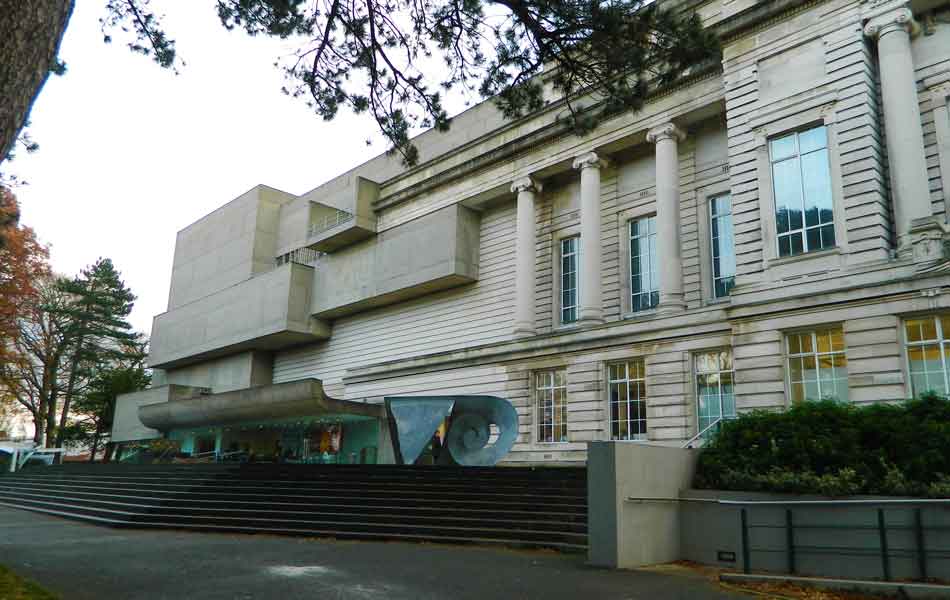 Ulster-Museum.jpg